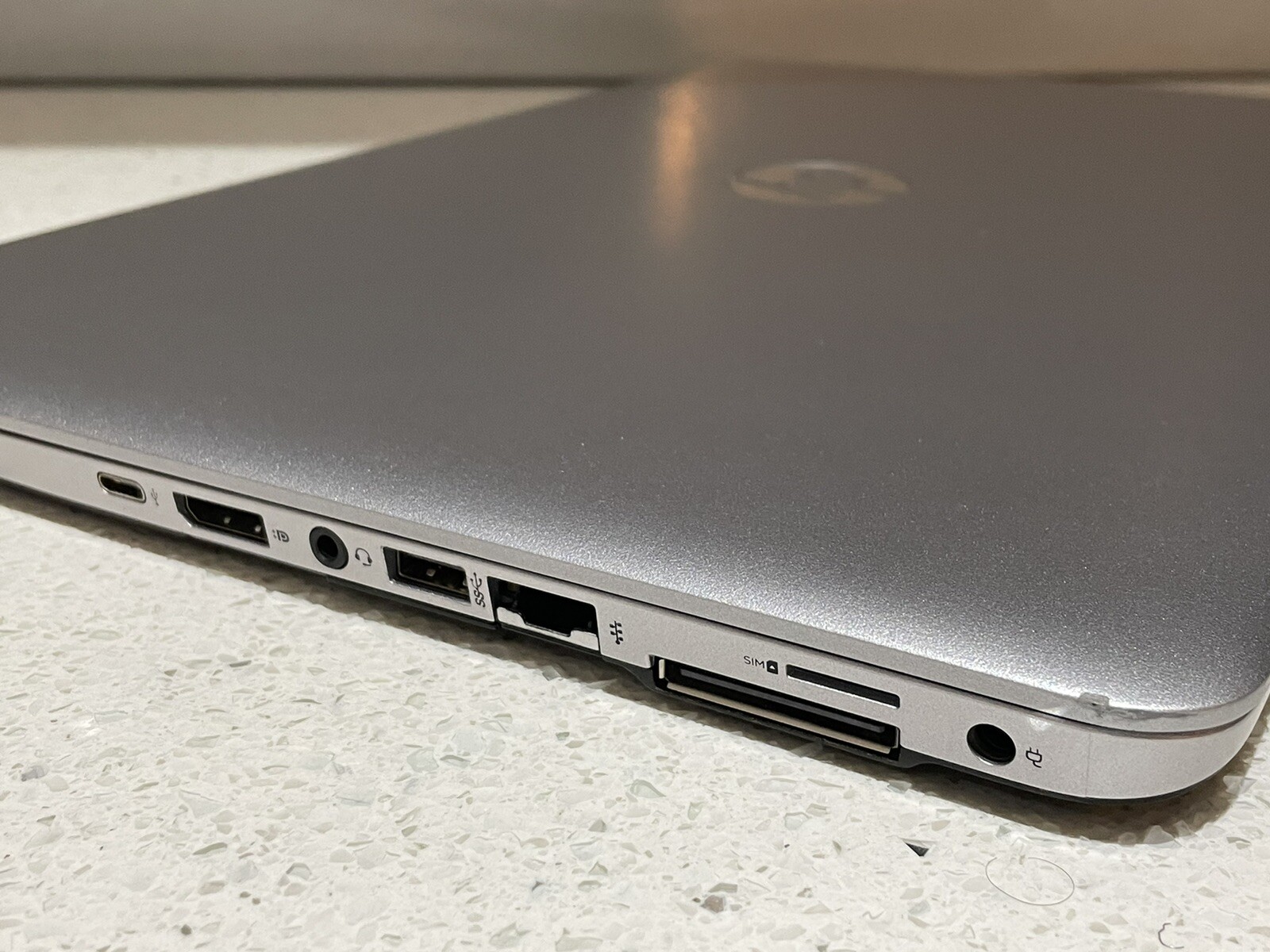 HP EliteBook 850 G3 I7-6600U 8GB 256GB SSD WEBCAM WIFI BT HDMI USB-C 15.6″ W10