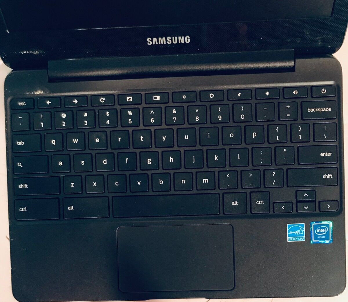 Samsung XE500 Chromebook 3 4GB 16GB SSD 11.6-Inch Laptop – Black XE500C13-K02US