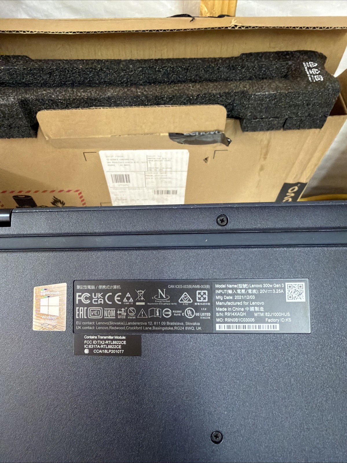Lenovo 300w Gen 3 AMD 3015E 4GB 64GB SSD 11.6 inch Laptop Notebook (UNTESTED!)