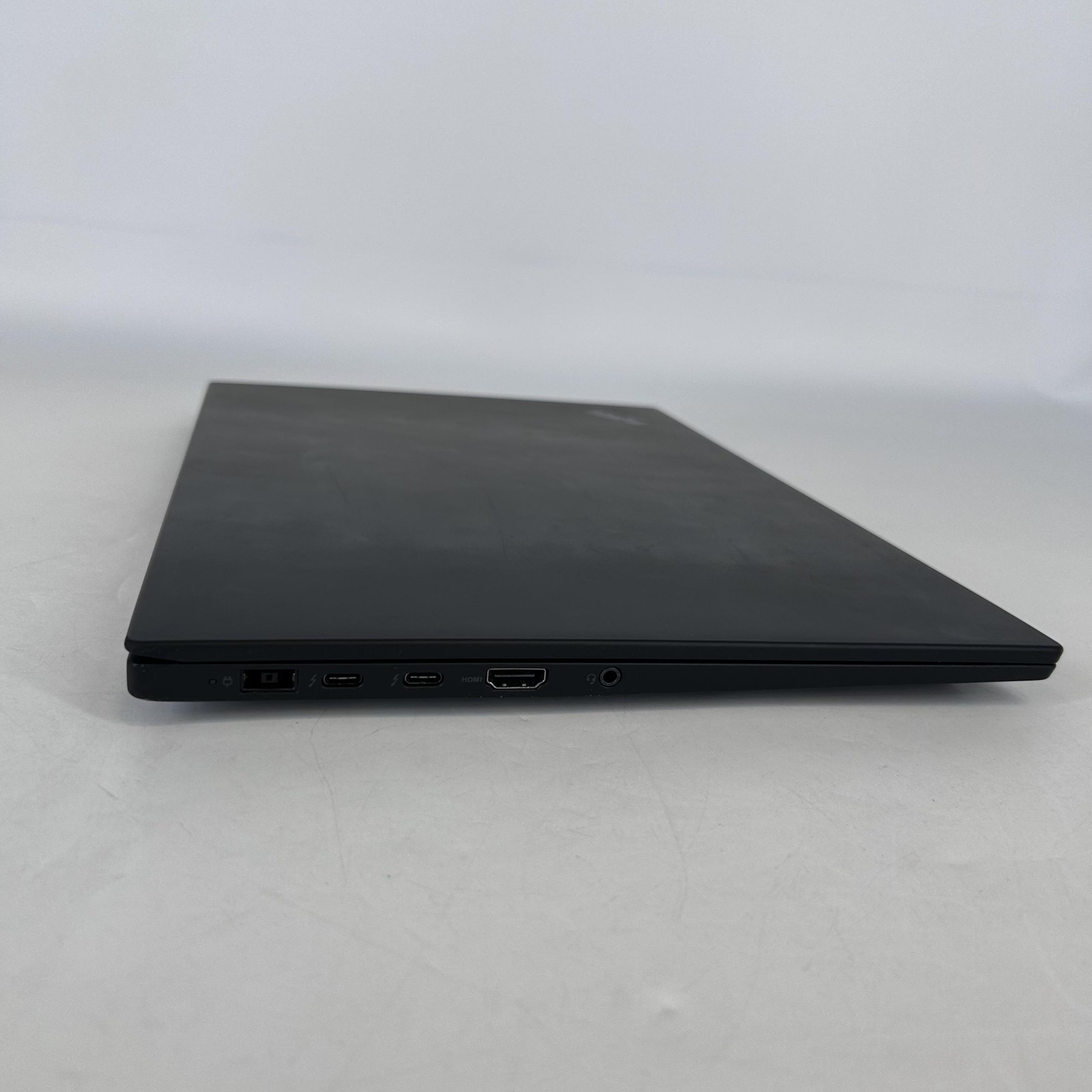 Lenovo ThinkPad P1 Gen 3 15.6 FHD i7-10750H 2.60GHz 16GB 1TB Quadro T1000 Max-Q