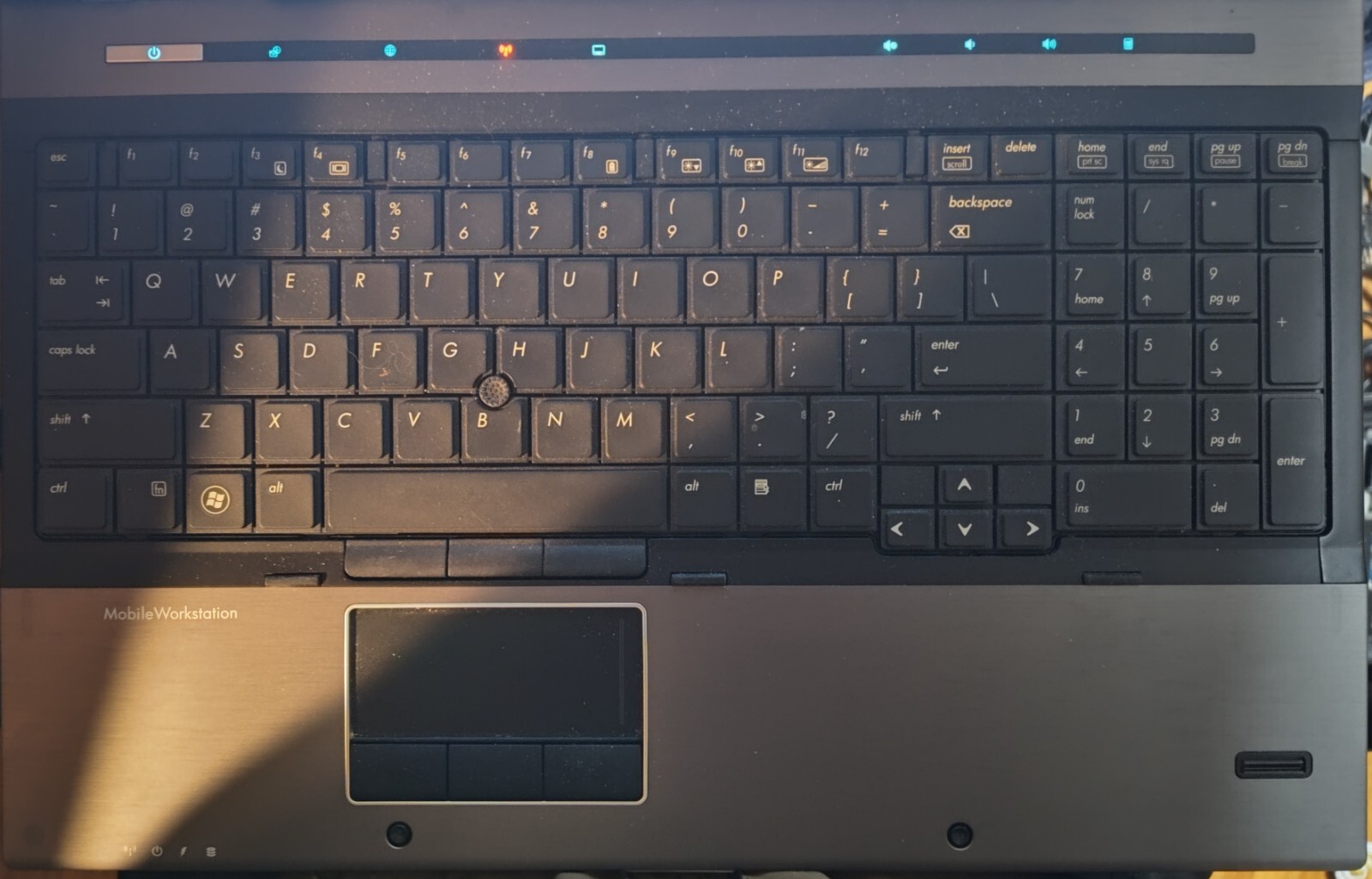 HP EliteBook 8540W Intel Core i7-M620 2.67 GHz 2048MB RAM “NO HDD/OS/NO CHARGER”