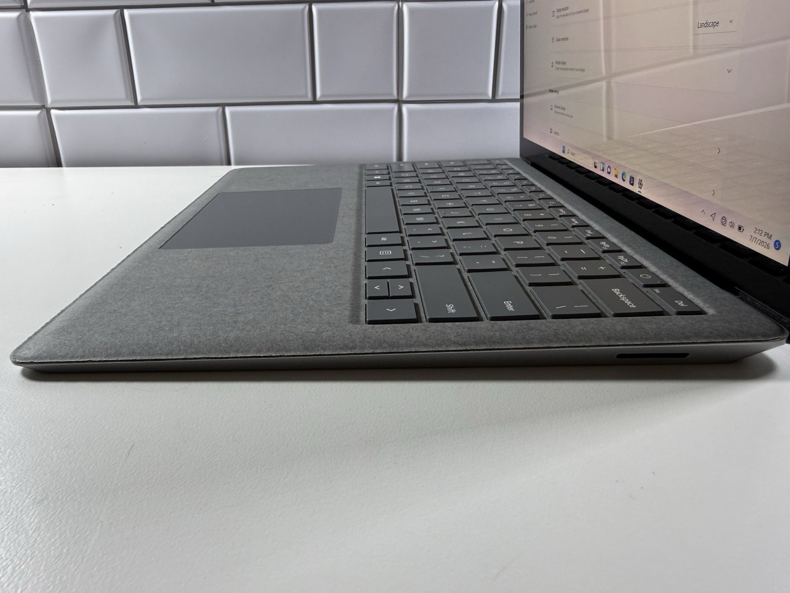 Microsoft Surface Laptop 5 13.5” 1950 Intel Core i7-1265U 16GB RAM 512GB NVME