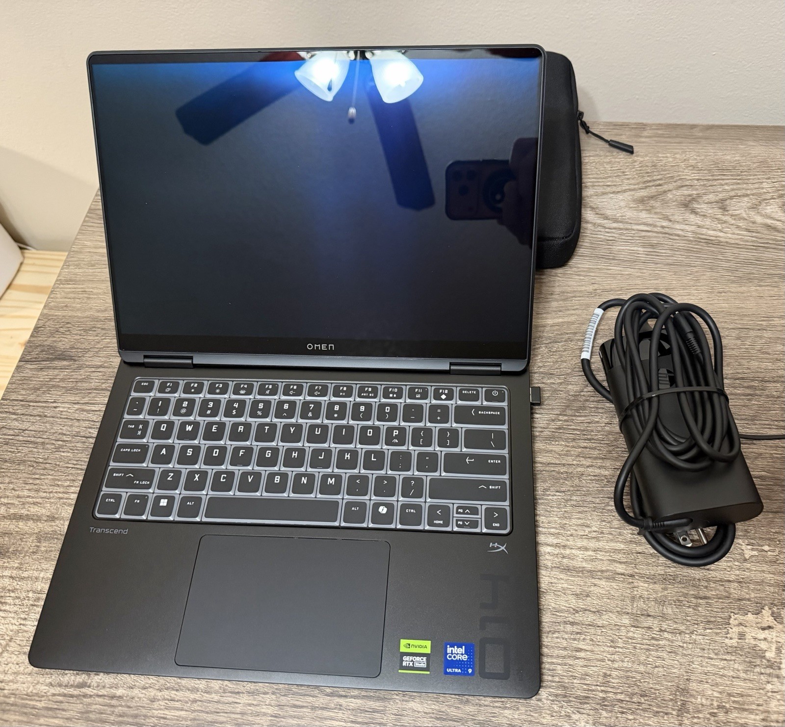 HP OMEN – Transcend 14″ 120Hz 3K OLED Gaming Laptop – Intel Core Ultra 9-285H…