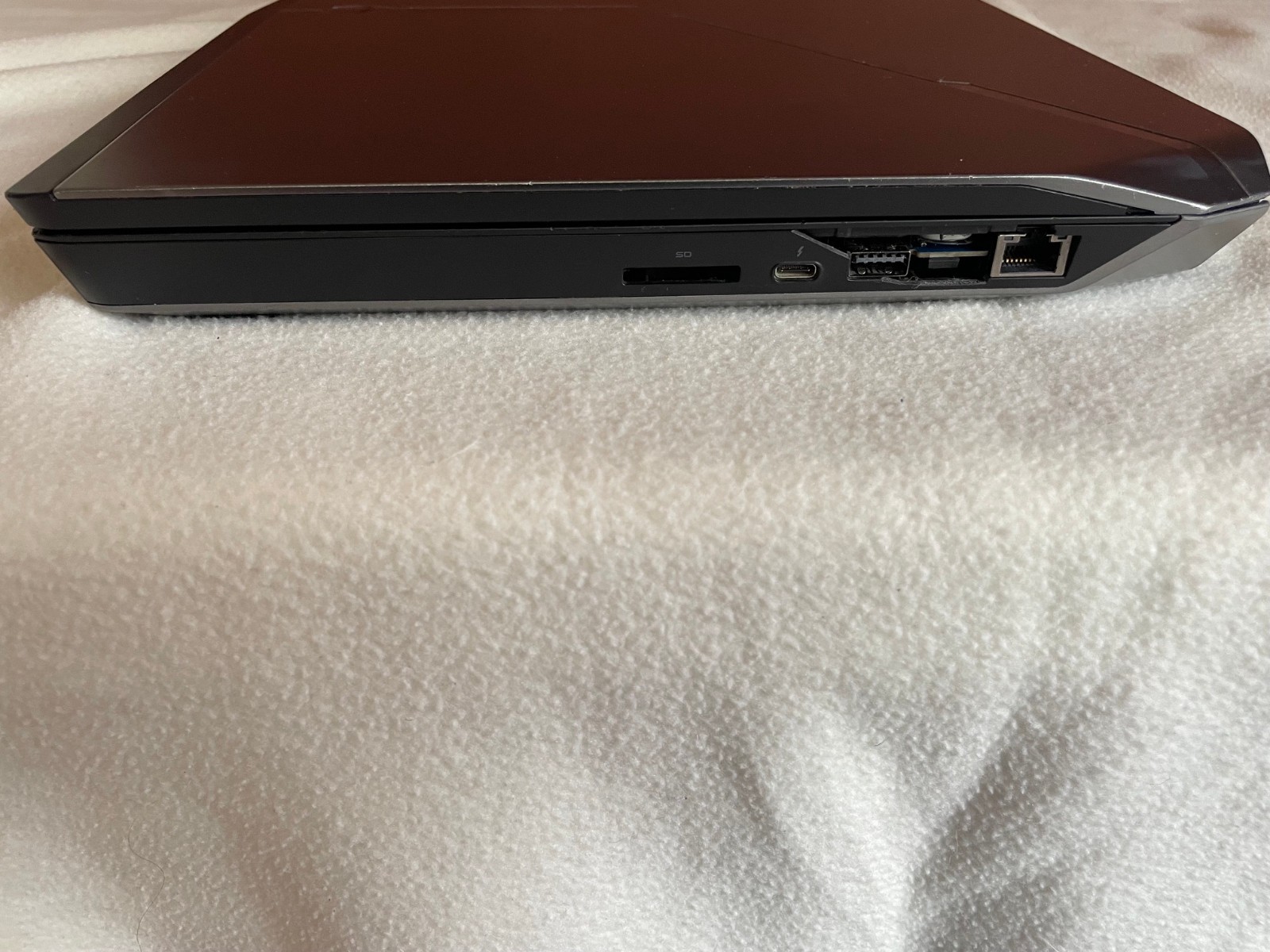 Alienware 17 R3 Gaming Laptop i7-6700HQ 2.60GHz GTX 970M 8GB RAM 1TB HDD