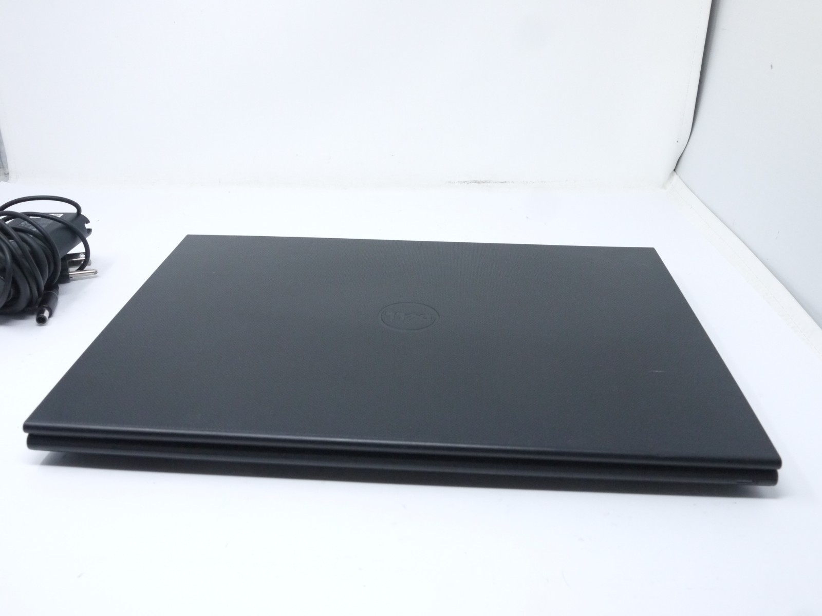 Dell Inspiron 3541 15.6″ Laptop – AMD A6-6310 / 4GB / 320GB HDD – New Battery