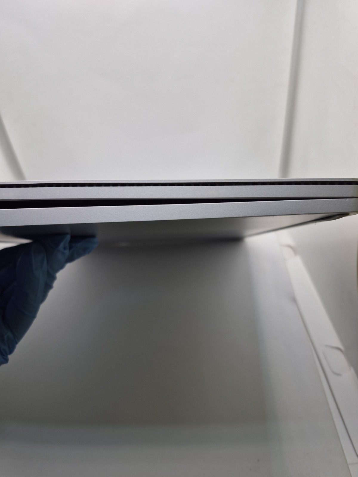 Microsoft Surface Book 2 13.5″ i5-7300U 2.7GHz 8GB RAM 128GB SSD Win 10 Pro