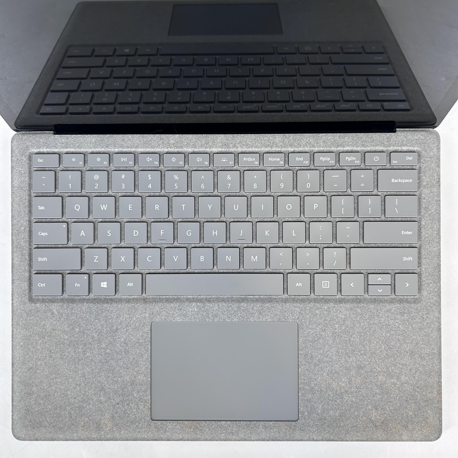 Microsoft Surface Laptop 2 13.5 2K TOUCH i5-8250U 1.60GHz 8GB 128GB Bad Battery