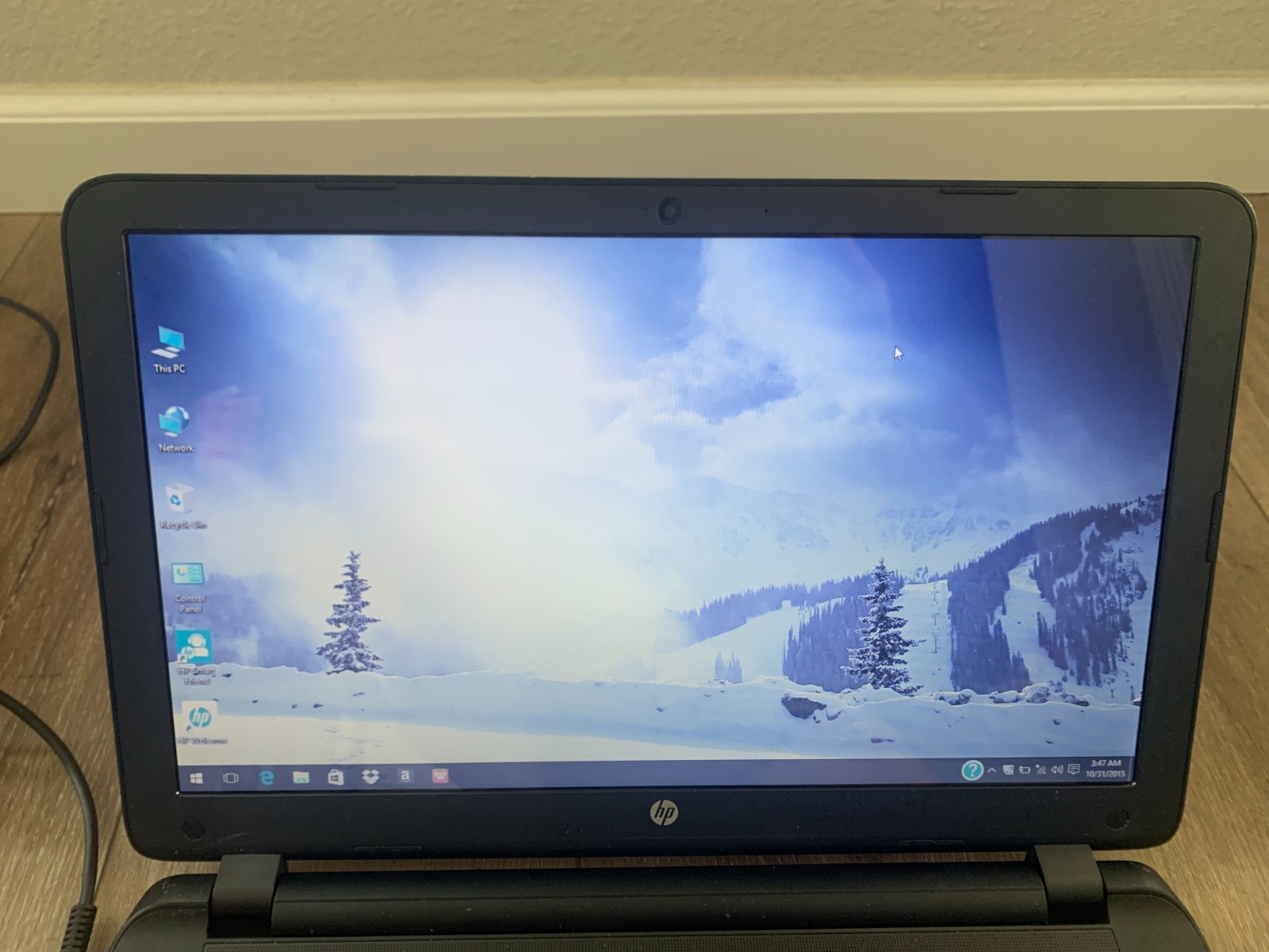 HP 15-f233wm 15.6″ Intel Celeron N3050 1.60Ghz 4GB RAM 500GB HDD Win 10 Home
