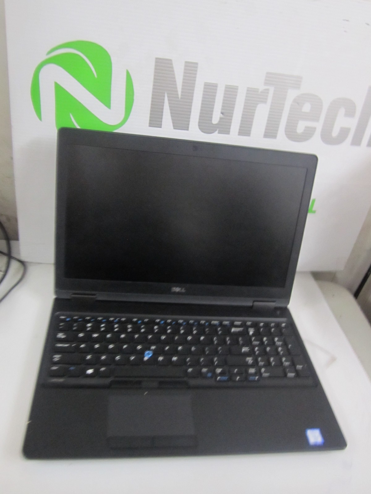 Dell Latitude 5580 15.6″ i5-6440HQ 2.6GHz 8GB No HDD/OS/AC BIOS Laptop + AC BIOS