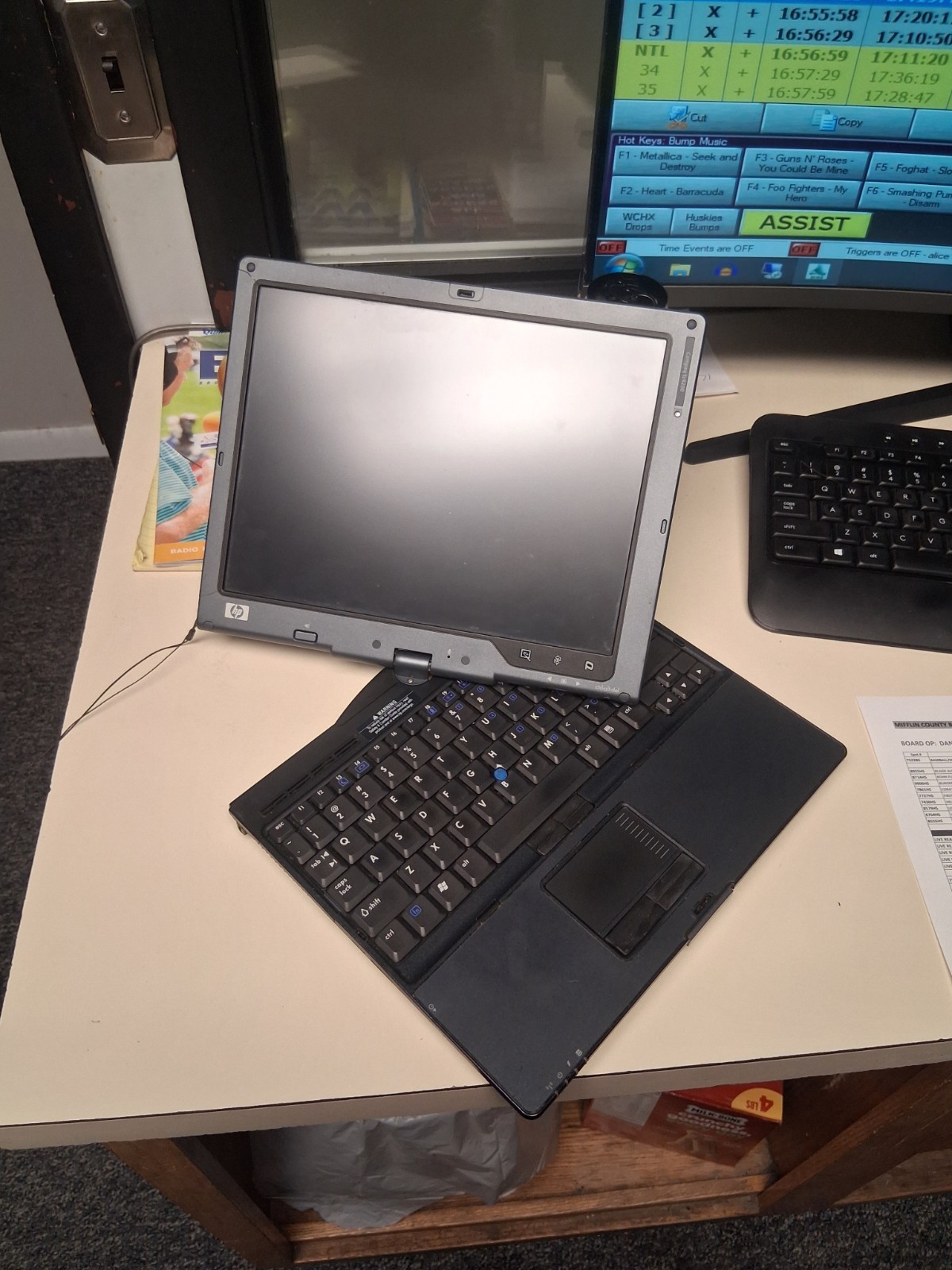 RARE VINTAGE HP Compaq TC4200 Intel Pentium M 2.00Ghz 12.1″ TouchScreen Laptop