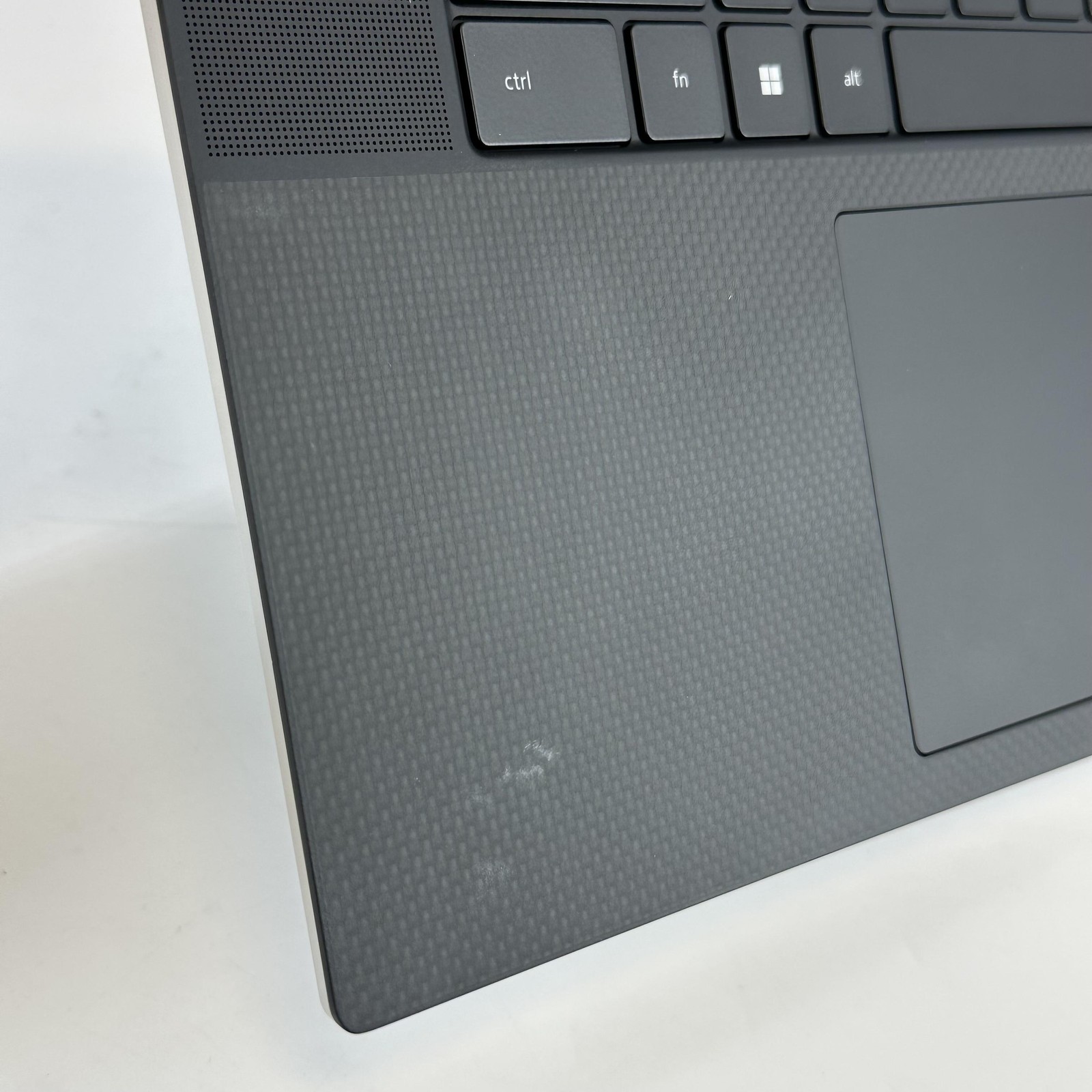 Dell XPS 17 9730 UHD+ TOUCH 2.4 GHz i7-13700H 32GB 1TB SSD RTX 4070 Excellent