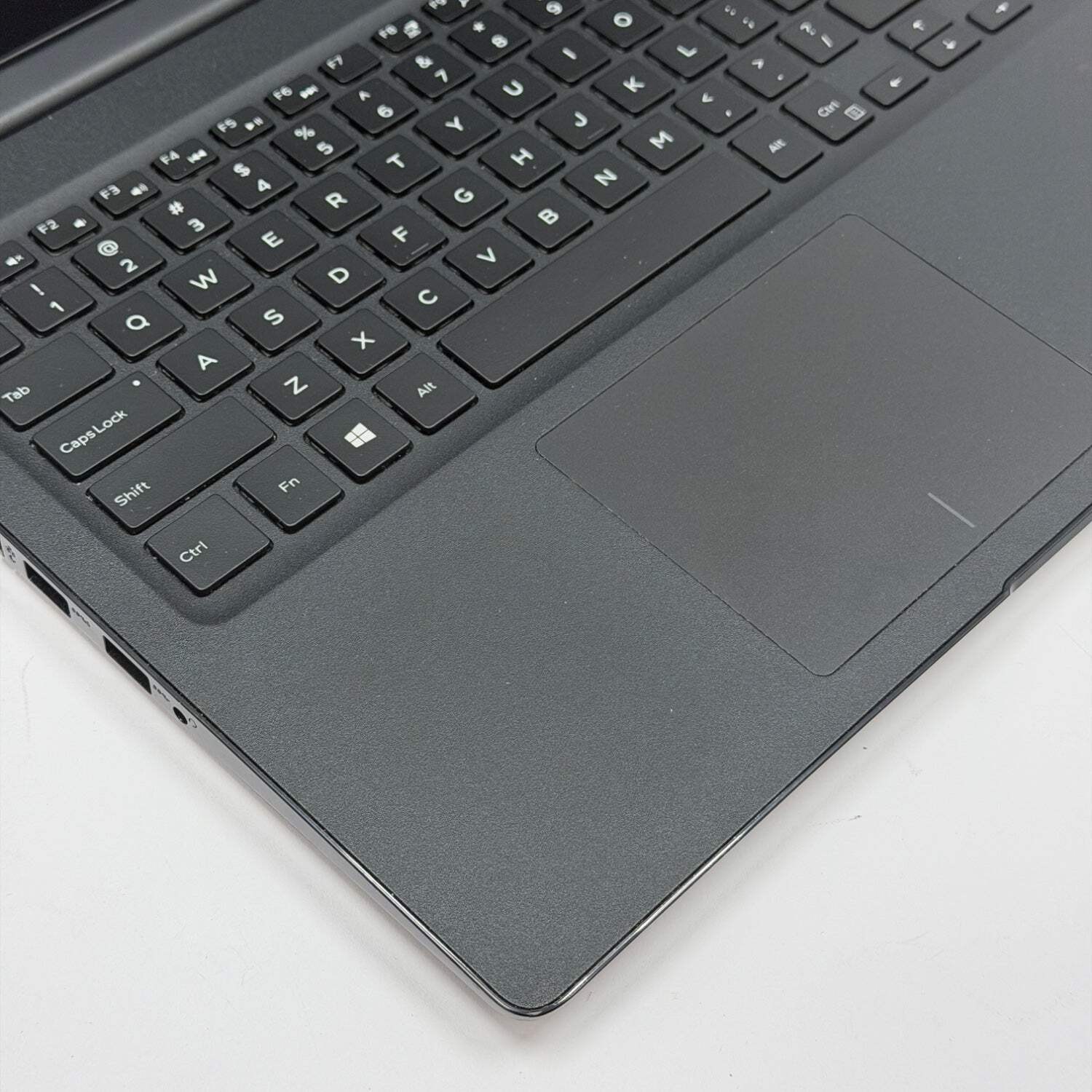 Broken Dell Latitude 3500 15.6″ i5-8365U 1.6GHz 8GB RAM 256GB SSD Bad Batt