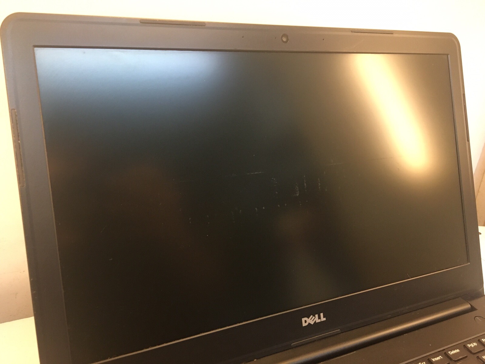 DELL LATITUDE 3550 | Intel Core i5-5200U 2.20 GHZ | 4 GB | No HDD/OS -Bios Boot