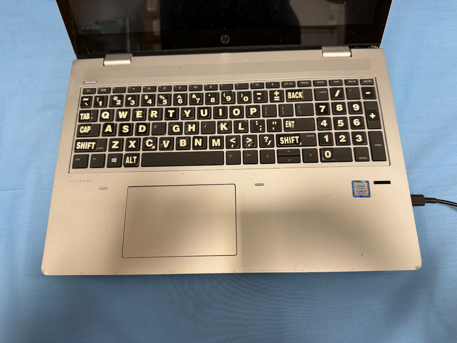 HP 650 G4 PROBOOK LAPTOP – I5 7200U / 4GB RAM / NO HDD – CRACKED GLASS