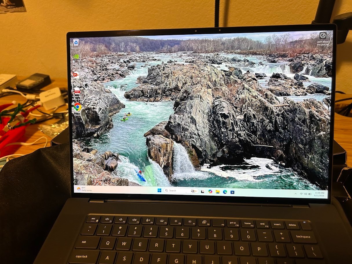 NEW Dell Precision Laptop 5690 – 2Tb HD – 32 Gb RAM – 16 GB NVIDIA RTX 5000 Ada