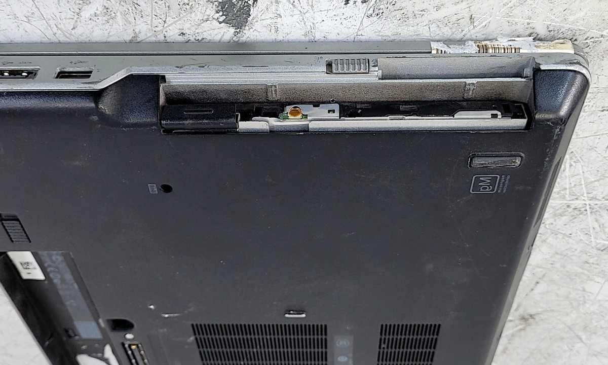 DELL LATITUDE E6530 Laptop Core I5-3230M 4GB SEE NOTES