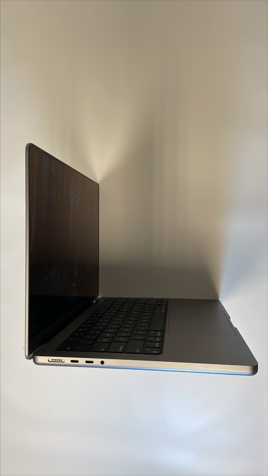 Apple MacBook Pro 14″ M1 Pro 8C14C 16GB RAM 1TB SSD Space Gray