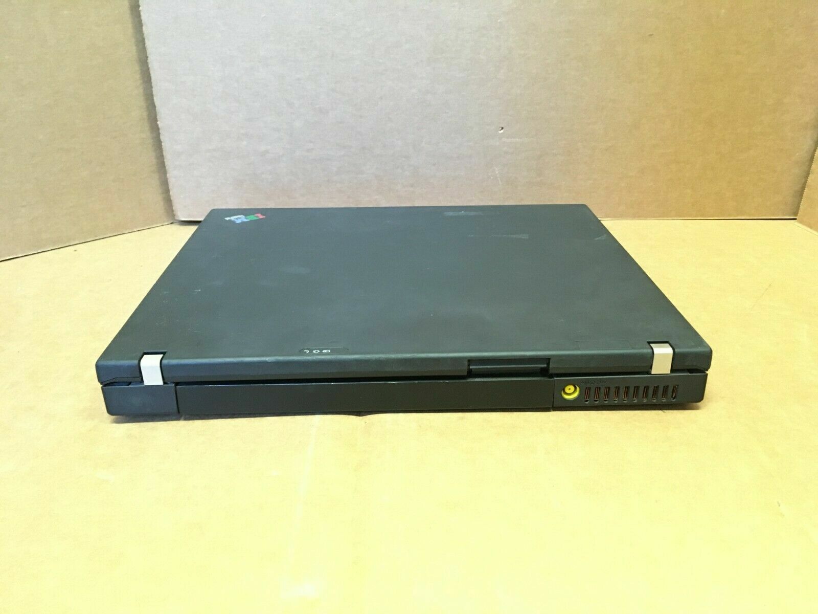 IBM ThinkPad T60 Laptop 15″inch LCD 1.83GHz 60GB HDD 1GB RAM Windows XP Pro