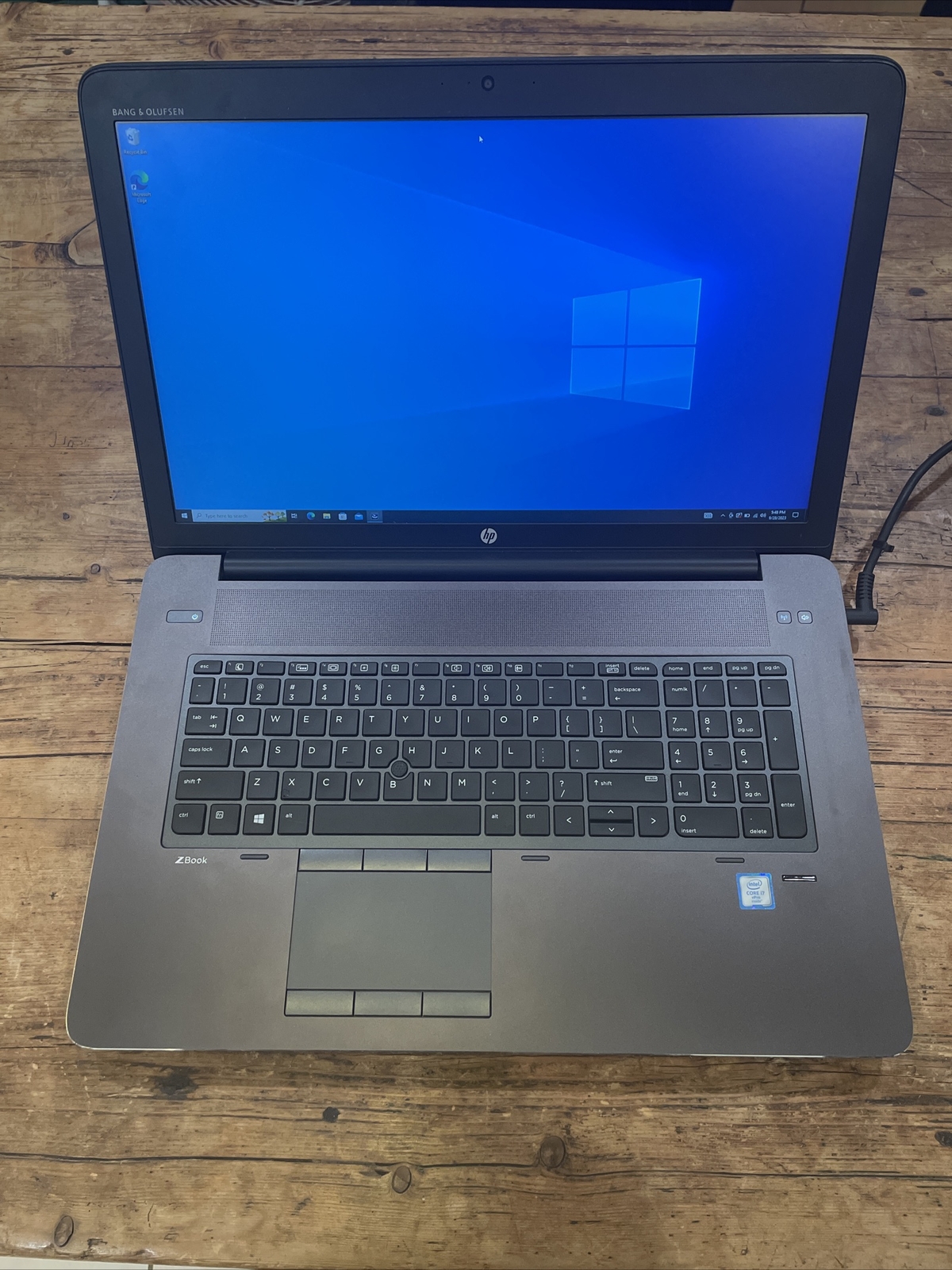 HP ZBook 17 G3 Intel Core i7-6820HQ 256GB NVMe 32GB RAM M2000!