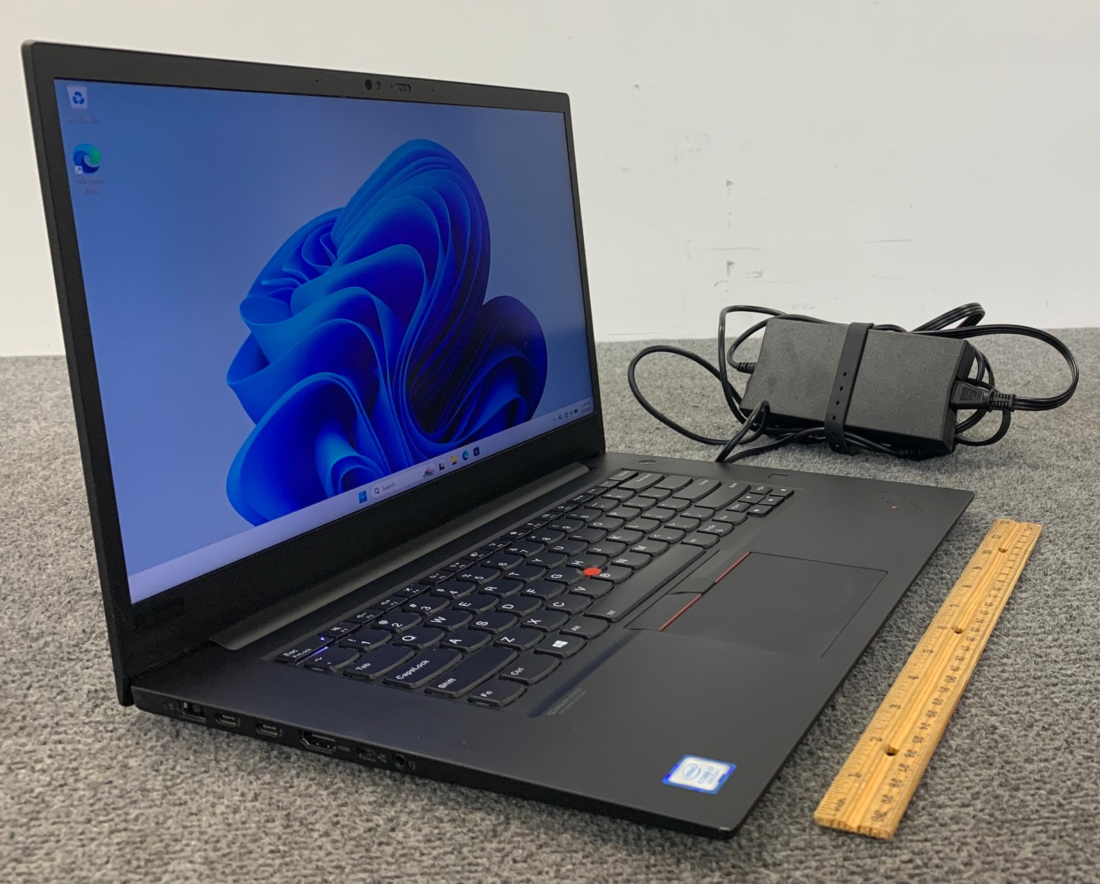 Lenovo ThinkPad P1 Gen 2 4K 15.6″ Laptop i7-9750H 16GB RAM 512GB NVMe w/Adapter