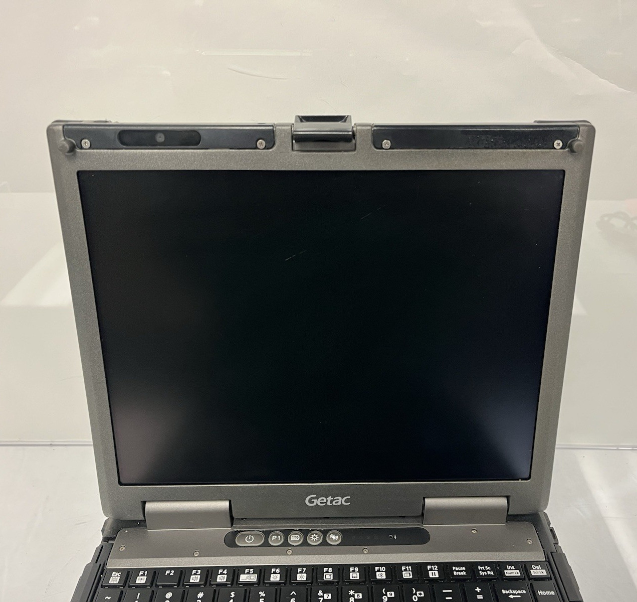 Getac B300 G5 Rugged Touch 13.3″ i5-4300M 2.60GHz 4GB Ram 128GB SSD 12680 Hours