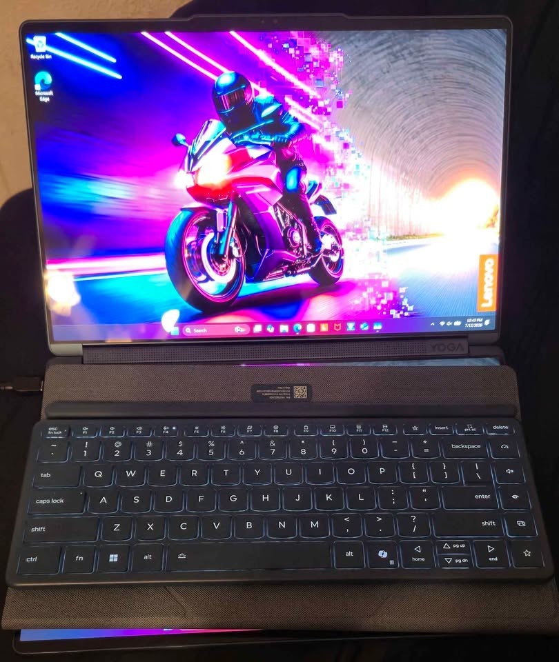Lenovo Yoga Book 9i 14” 2.8K Dual Screen OLED Laptop Ultra 7 255H 16GB 1TB Teal