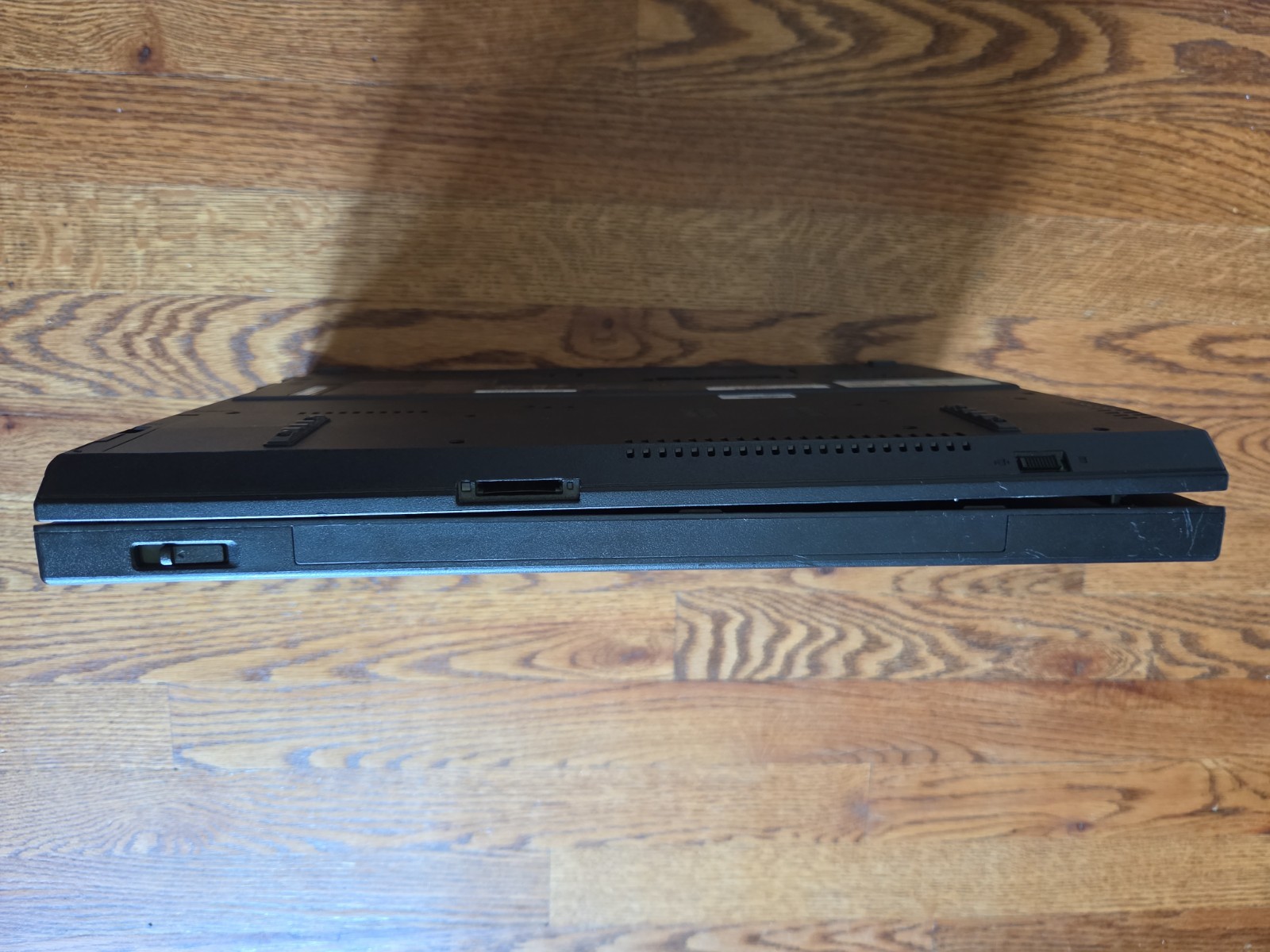 IBM ThinkPad R61 15″ Intel T7500 2.2 GHz 3GB RAM 160GB HDD Win XP Pro