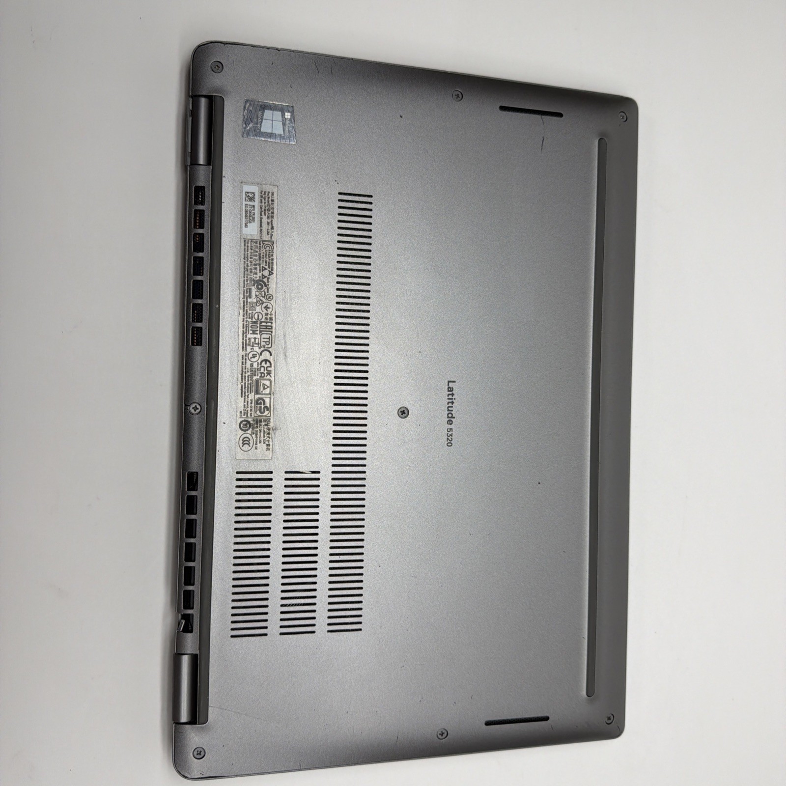 Dell Latitude 5320 13″ i5-1145G7 256GB SSD 16GB RAM 128GB Intel Iris Xe Graphics