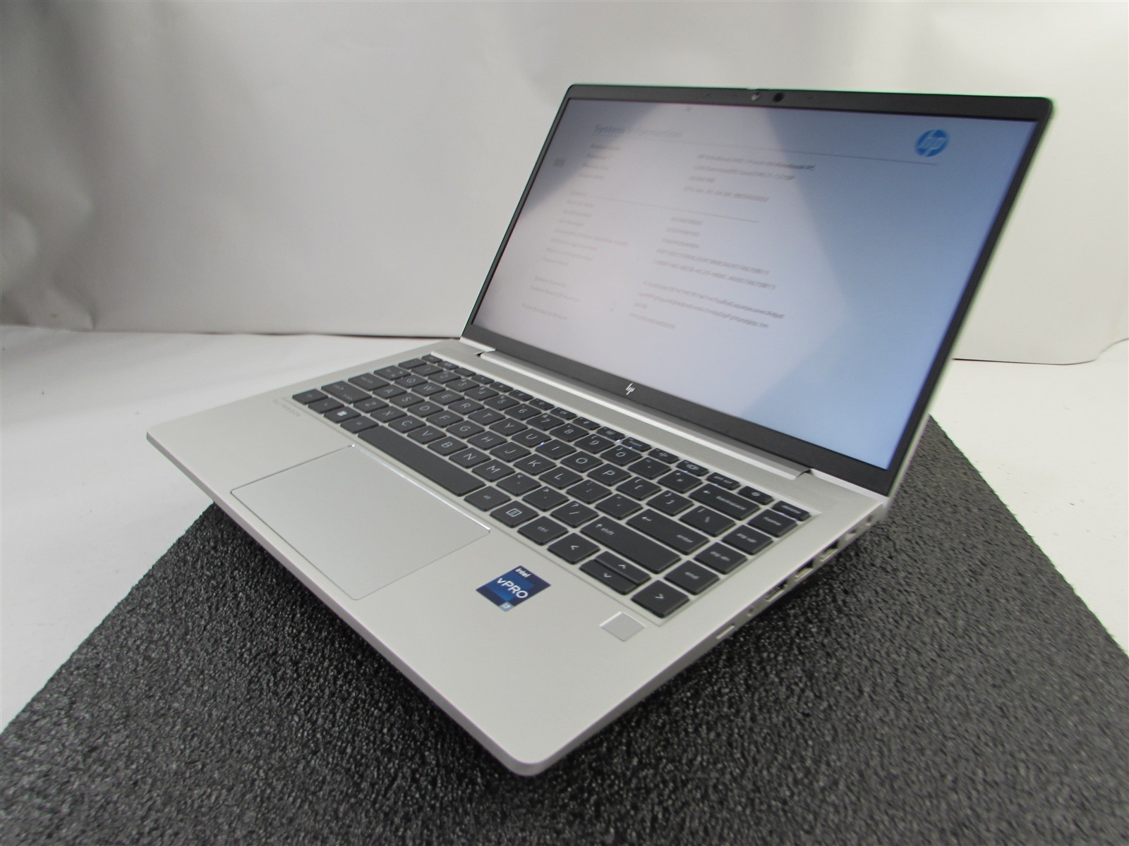 HP ELITEBOOK 640 (G9) 1920X1080 FHD TOUCHSCREEN I7-1270P NO SSD 16GB RAM NO O.S