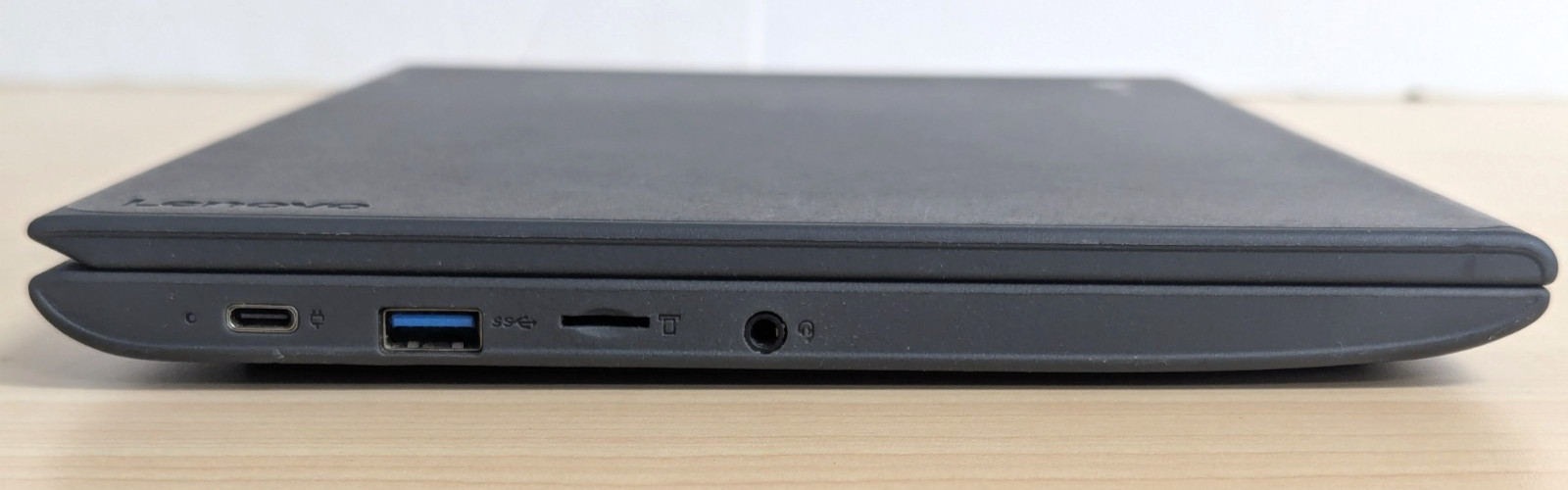 Lenovo 11.6″ Chromebook 100e 81ER Celeron N3350 1.10GHz 4GB RAM 32GB w/Charger