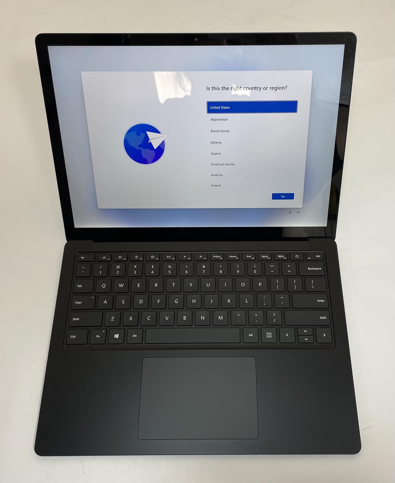 MICROSOFT Surface Laptop 3 13.5″ Core i7 1065G7 16GB 256GB NVMe Windows 11 -Good