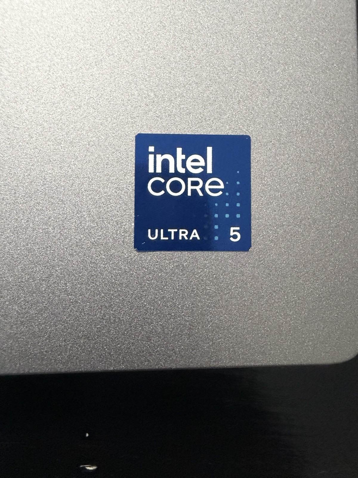Dell Latitude 5550 Ultra 5 125U 16GB 477GB SSD 15″ W11P Gray