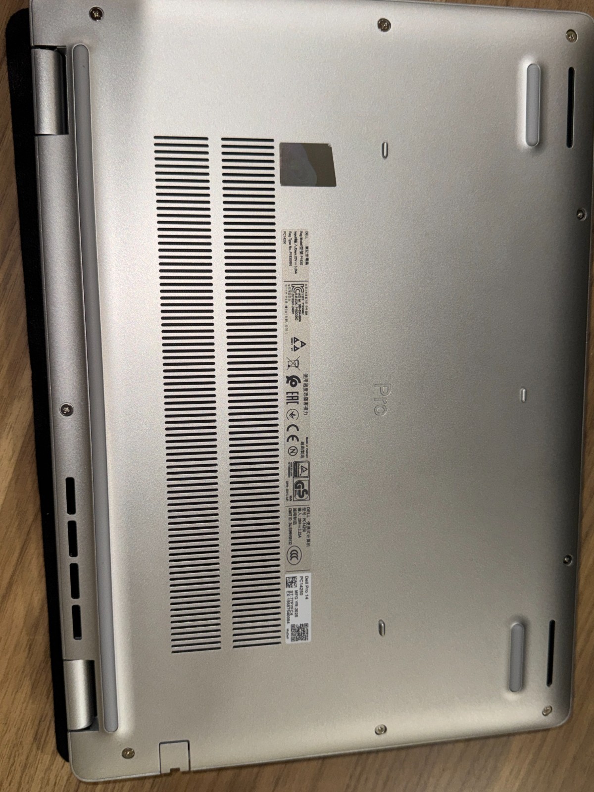Dell Pro 14 (PC14250) Ultra 7 265U vPro 5.3 GHz 32GB DDR5 512GB SSD WiFi 6E