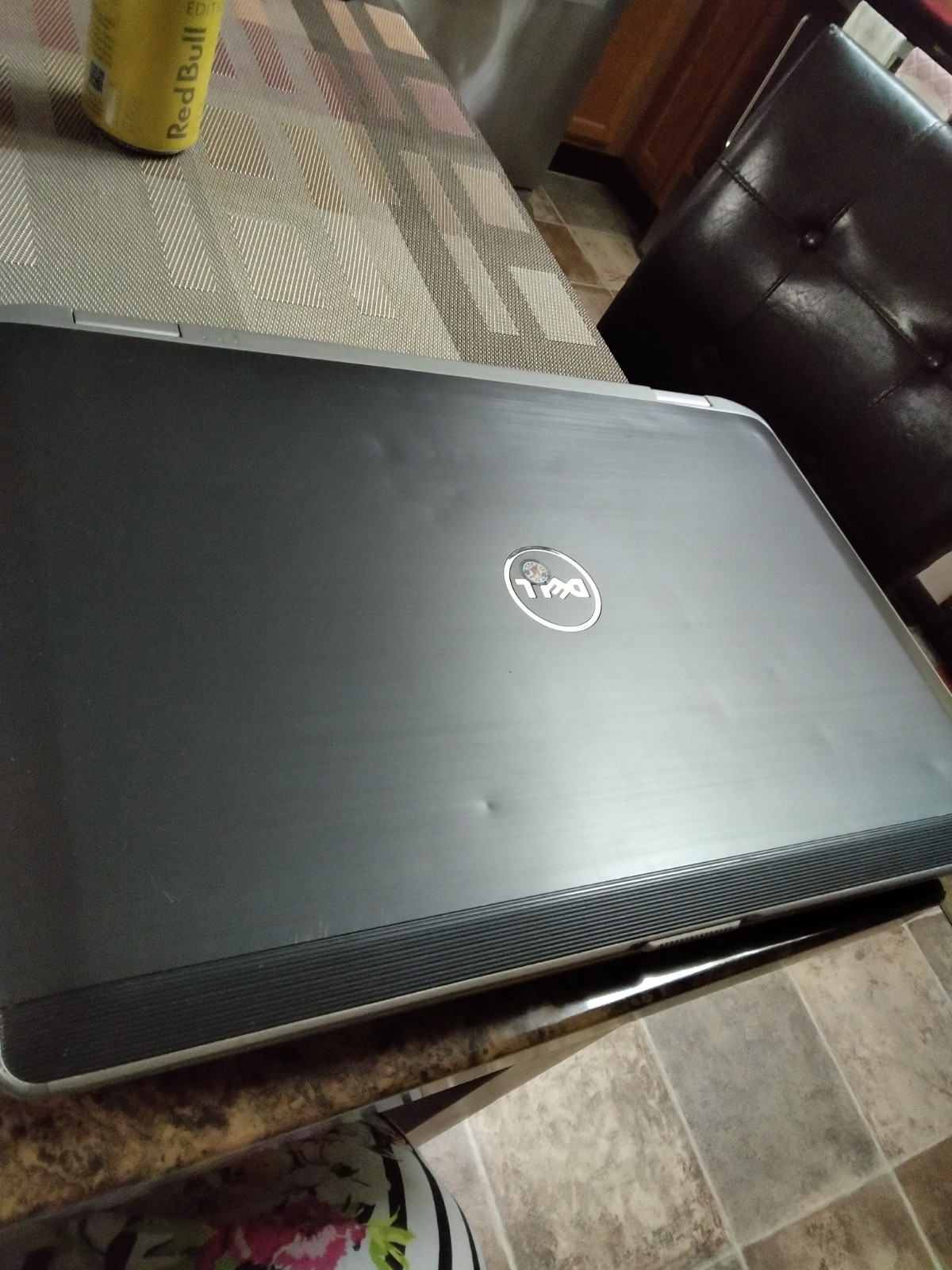 Dell Latitude 15.6″ Intel Core i5 8GB RAM 256GB SSD Windows Black 2012