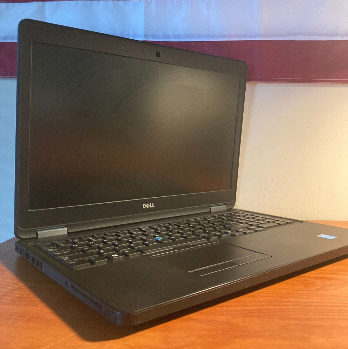 Dell Latitude E5550 15.6″ Intel Core i5 (5th Gen) 5300U **NO OS NO RAM NO HDD**