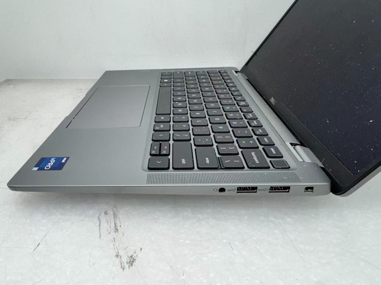 Dell Latitude 7440 Intel i7-1365U@1.8Ghz 32GB RAM 500G Win 11 *Read*