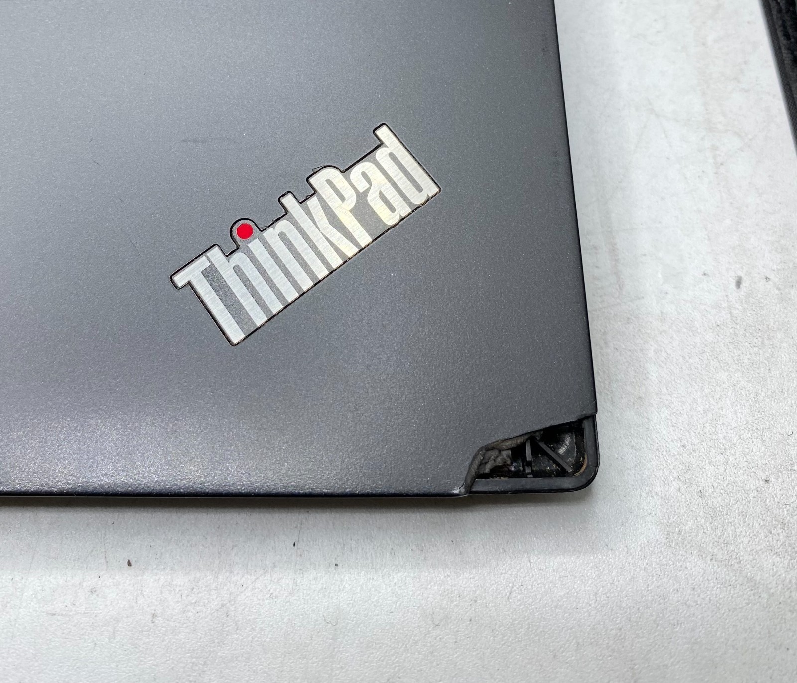 Lenovo ThinkPad E14 Gen 2 14″ Laptop AMD Ryzen 5 PRO 2.37GHz 16GB RAM 256 SSD