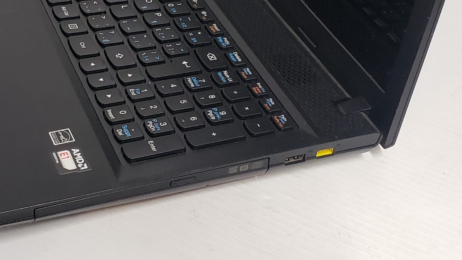 Lenovo G505 Laptop AMD E1-2100 1GHz 260GB HDD 2GB Ram Win 8