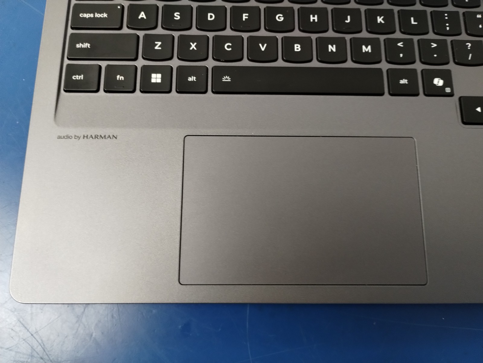 Lenovo Legion 5 16IAX10, Intel CORE Ultra 9 275HX, 2.70 GHz 32 GB RAM, 1 TB NVMe