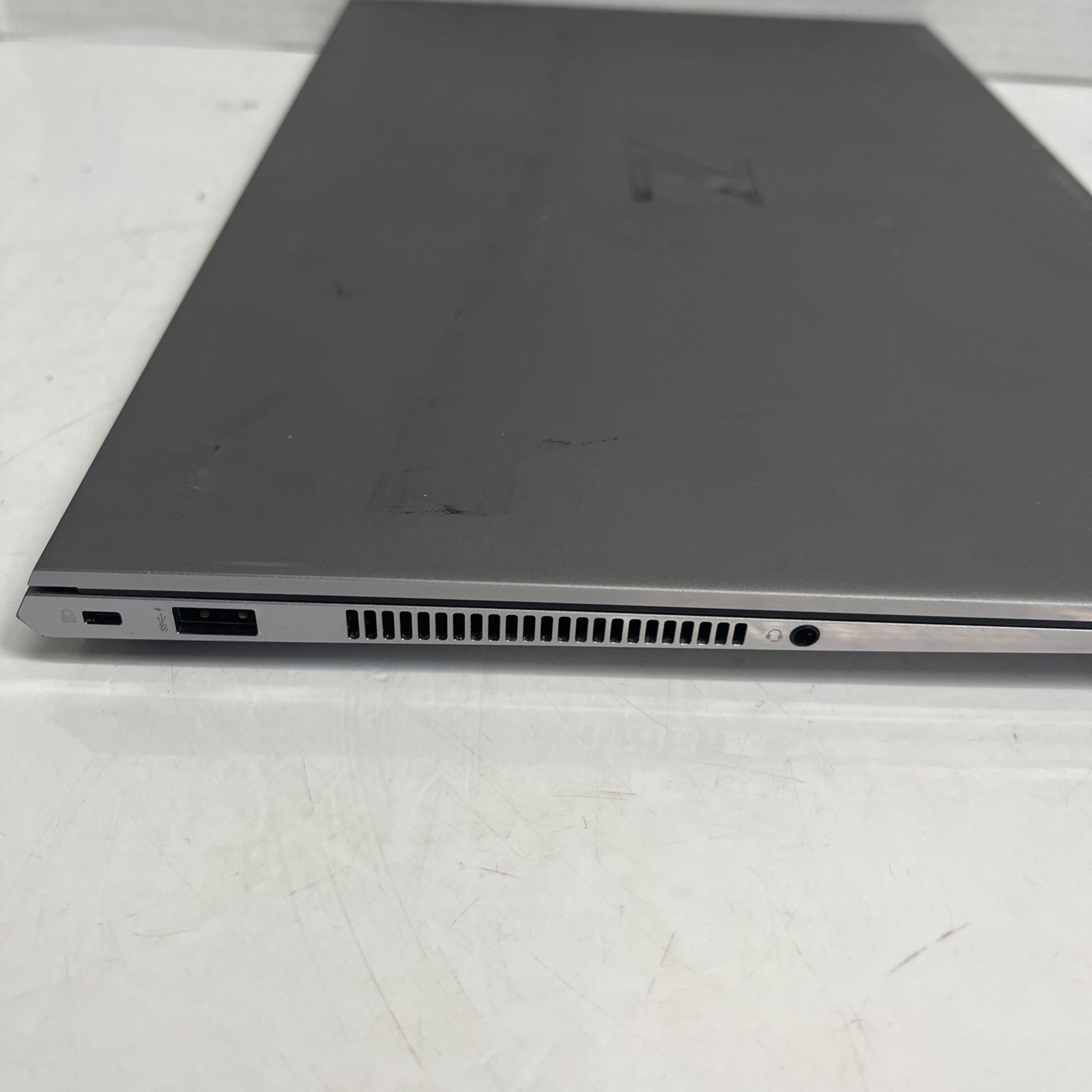 HP ZBOOK STUDIO G7 i9 2.4Ghz 32GB Ram NO SSD/OS PARTS – No Powers