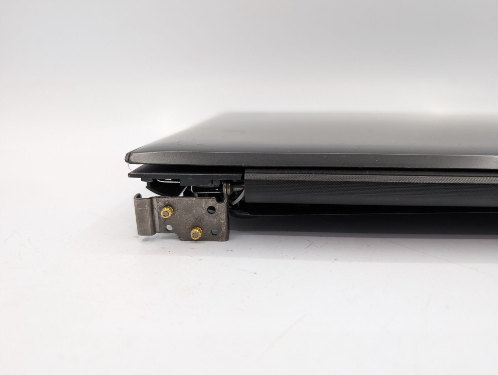 Lenovo Ideapad 310-15IKB 15.6″ Display Intel Core i5-7200U 2.50 GHz 4GB RAM