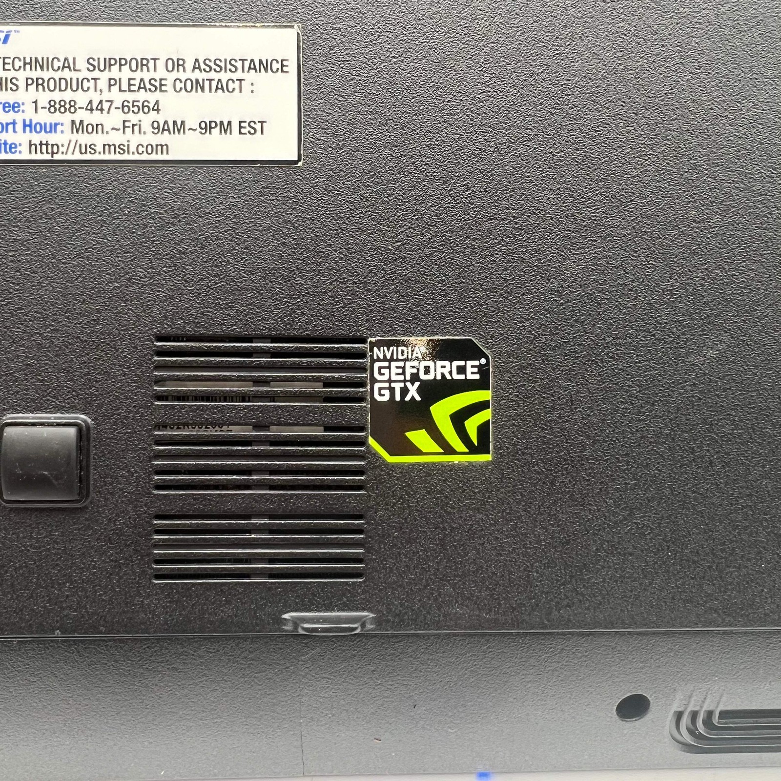 MSI MS-16GH 15″ Core i7 2.6GHz 8GB 1TB GTX 950M Laptop Used B