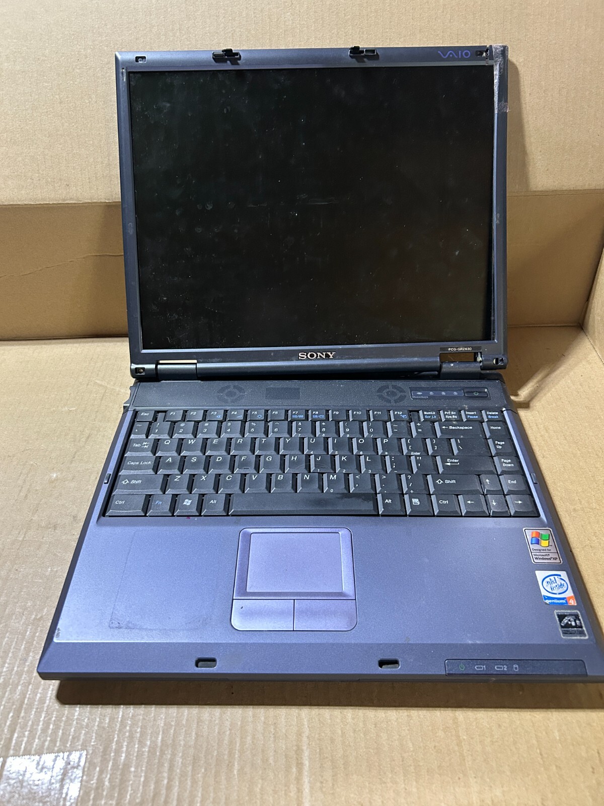 Used – Parts – Sony Vaio PCG-8L2L Laptop – Intel Pentium 4 – 1GB RAM – No HDD