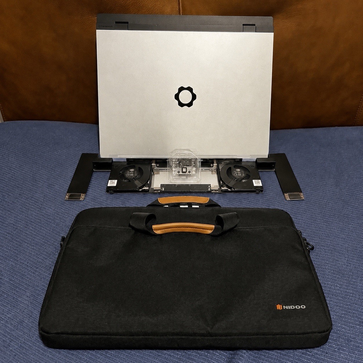 Framework 16, Ryzen 7 7840HS, RTX 5070, 2nd Gen Gsync Display, 1TB SSD, 32GB RAM