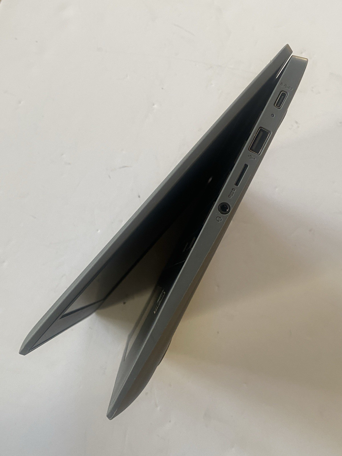 HP Chromebook 11a G8 EE AMD 1.6GHz 4GB RAM 16GB Storage ChromeOS