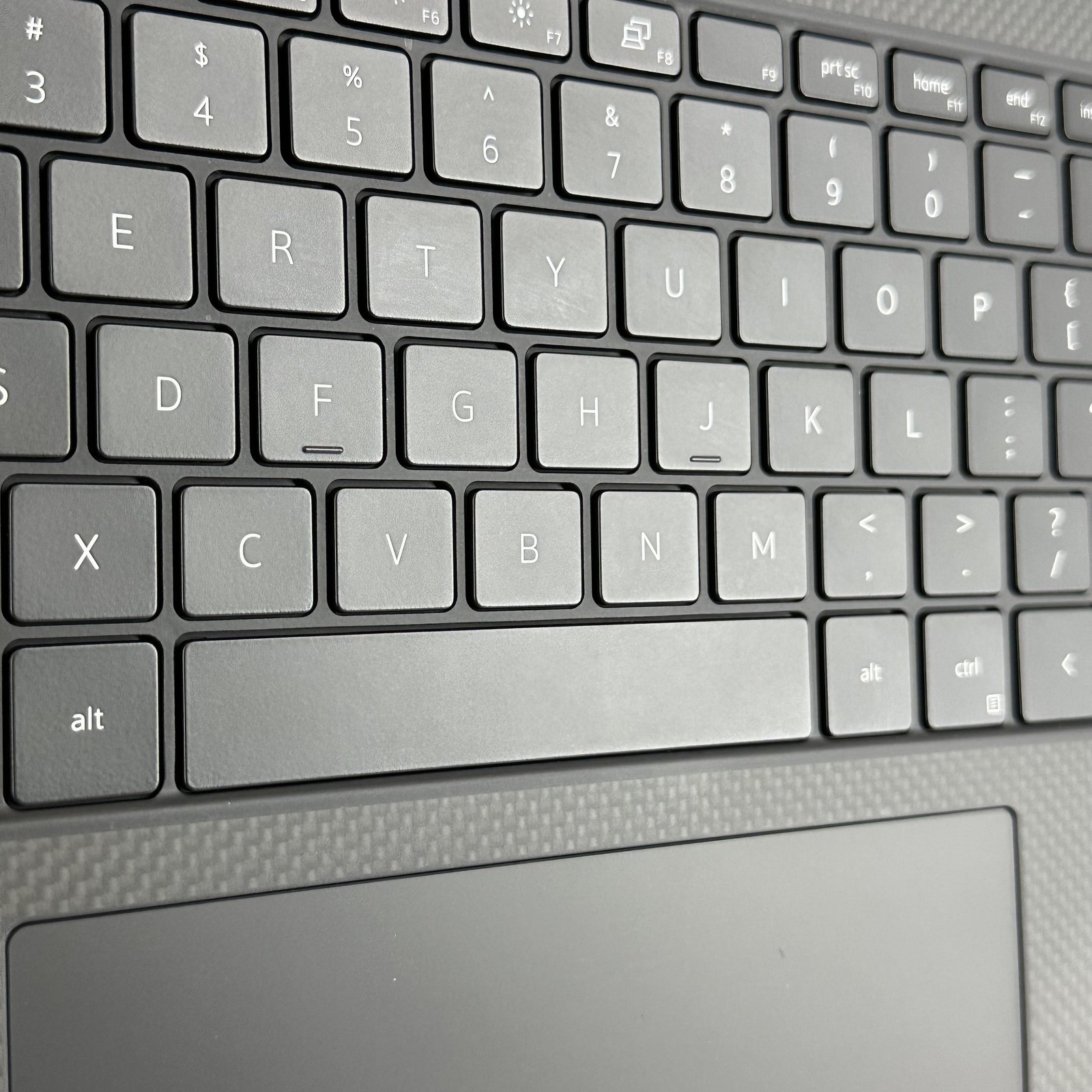Dell XPS 17 9730 UHD+ TOUCH 2.4 GHz i7-13700H 32GB 1TB SSD RTX 4070 Excellent