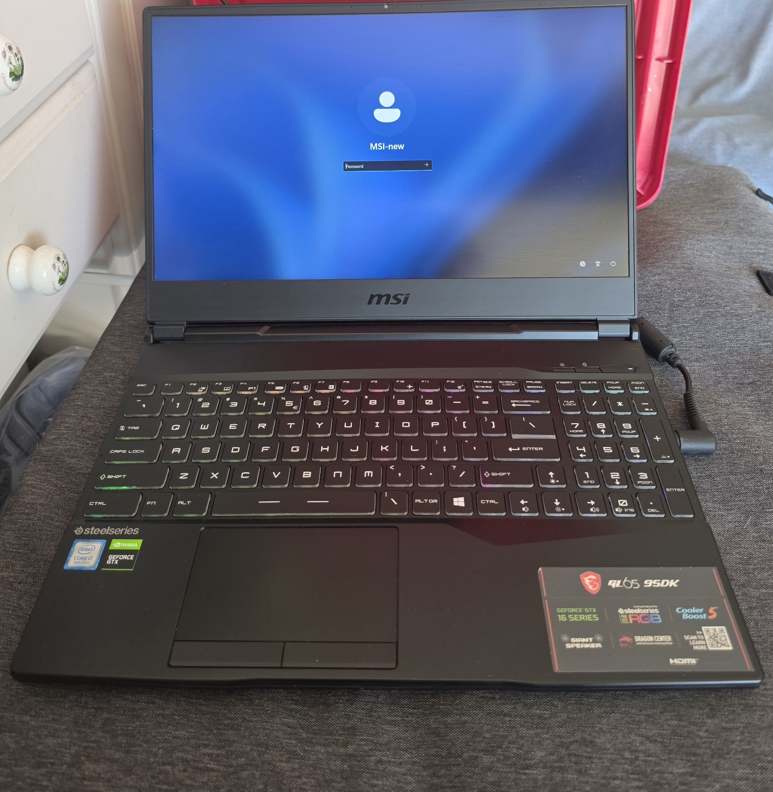 MSI GL65 9SDK 15.6″ 120Hz i7-9750H 32GB RAM 2.3TB SSD GTX 1660 Ti Win11