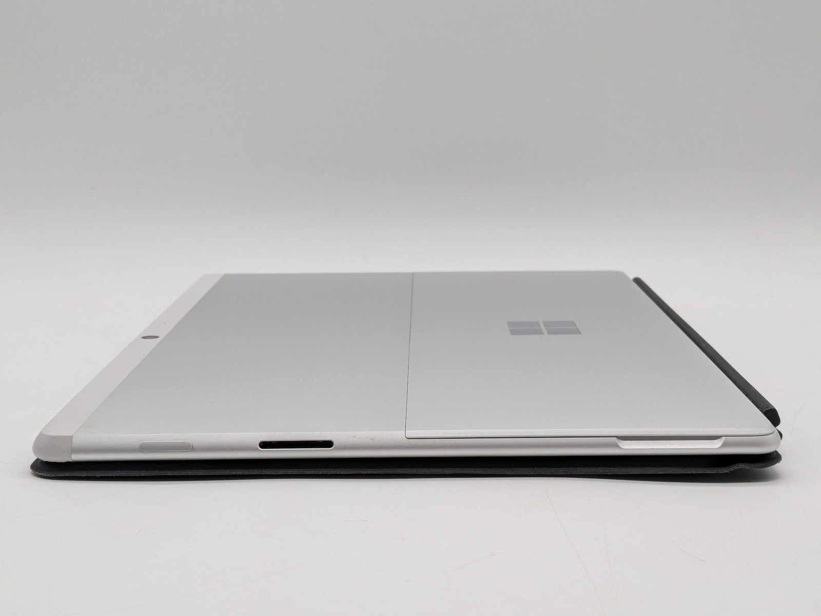 Surface Pro X 2-in-1 13″ Touch SQ2 256GB 16GB W11 SQ2 Adreno 690 Backlit Stylus