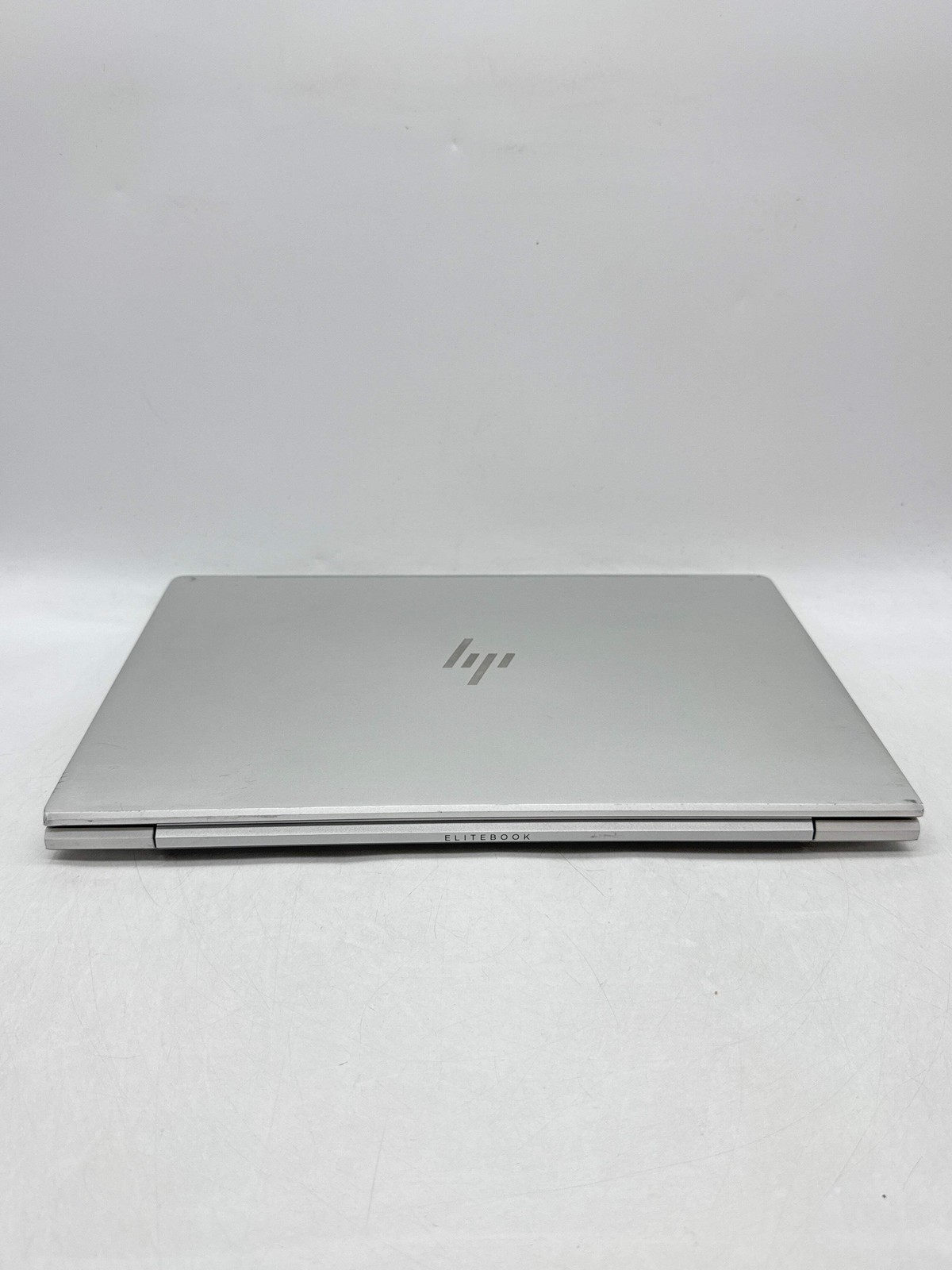 HP EliteBook 640 G10 14.0″ FHD Touch Core i5-1335U 1.30GHz 256GB SSD 8GB RAM