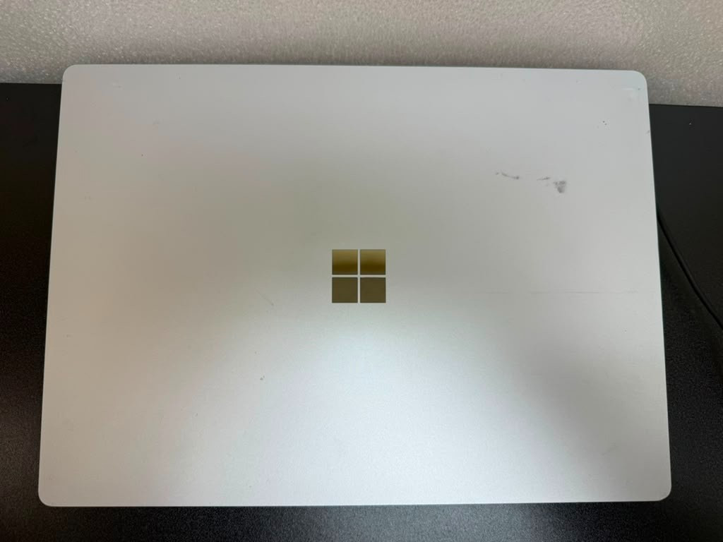 Microsoft Surface Laptop 3 15″ i7-1065G7 16GB 512GB Win 11 Pro- Read descr